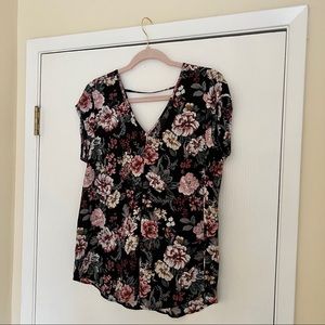 Floral blouse, size M